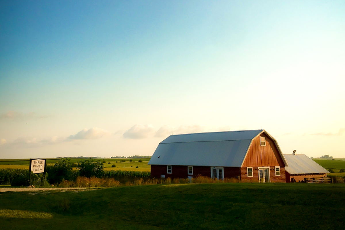 Image Showing A Front View of Cedarfall Pine Farm